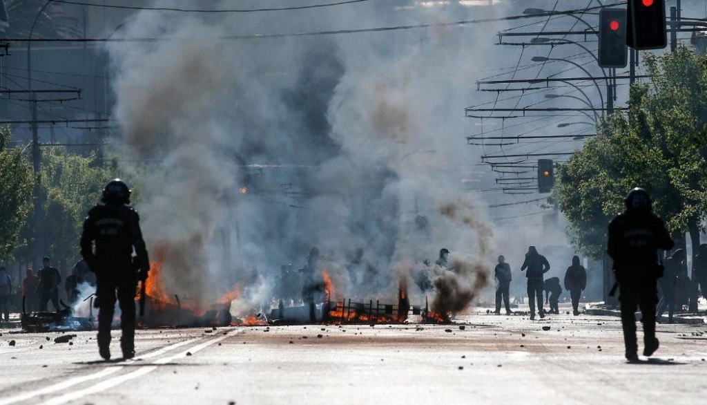 Χιλή : Συνεχίζονται οι διαδηλώσεις – Στους 18 οι νεκροί