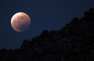 NASA : Αποστολή προς αναζήτηση νερού στον βόρειο πόλο της Σελήνης