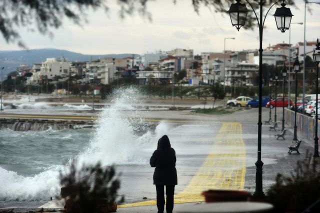 «Ετεοκλής»: Επελαύνει στην Αττική με ισχυρές βροχοπτώσεις – Που θα γίνουν έντονα τα φαινόμενα