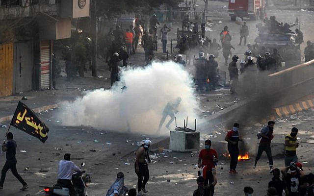 Βαγδάτη : Νέες σφοδρές συγκρούσεις διαδηλωτών με τις δυνάμεις ασφαλείας