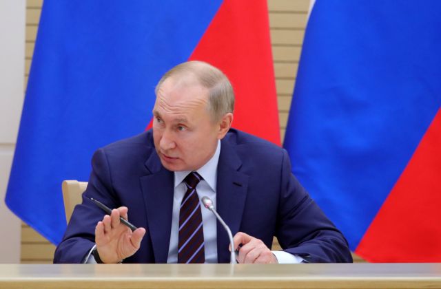 Πούτιν: Μήπως αποχωρεί για να παραμείνει;