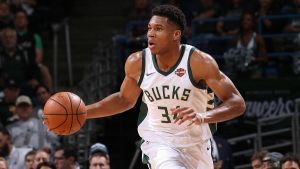 NBA: Ο Γιάννης Αντετοκούμπο οδήγησε τους Bucks  στη 13η σερί νίκη τους