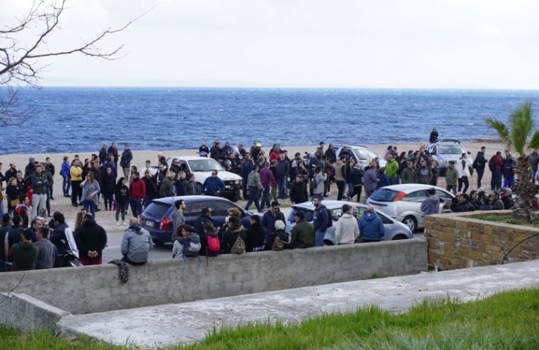 Χίος: Επίθεση κατοίκων στο ξενοδοχείο που μένουν αστυνομικοί