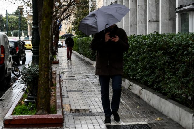 Τσικνοπέμπτη με ισχυρές καταιγίδες και χιόνια – Και στην Πάρνηθα