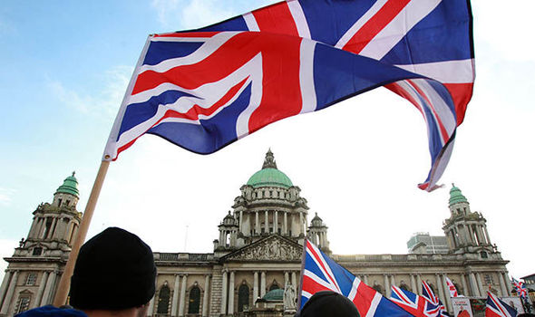 Ηνωμένο Βασίλειο και όχι… ηνωμένη Ιρλανδία επιλέγουν οι βορειοϊρλανδοί