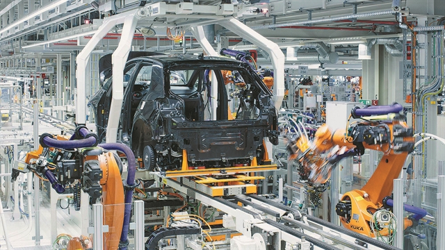 VW: Αναγκαστική άδεια για 80.000 εργαζόμενους