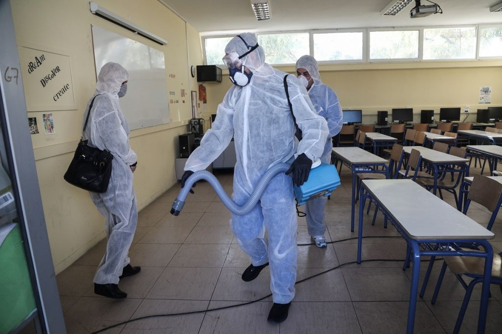 Σχολεία : Το απόγευμα οι επίσημες ανακοινώσεις από Κεραμέως και Τσιόδρα