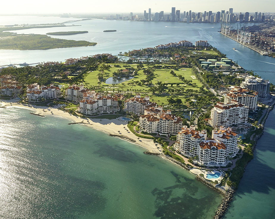 Fisher Island: Το νησί των πλουσίων που δεν έχει αγγίξει ο κοροναϊός