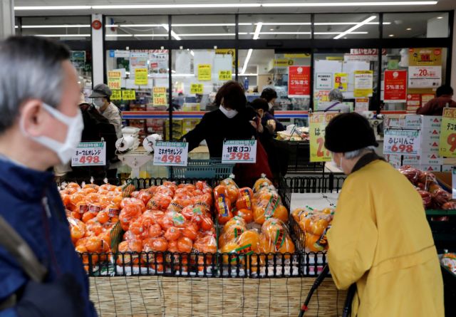 Εξήντα εκατ. Ευρωπαίοι κινδυνεύουν από απολύσεις και περικοπές αν δεν περιοριστεί η πανδημία