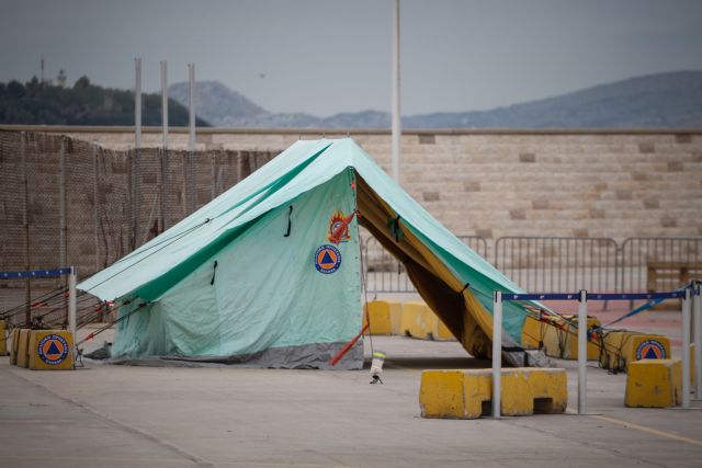 Ελ. Βενιζέλος : Στήθηκαν σκηνές του ΕΟΔΥ στο λιμάνι του Πειραιά για τον διαχωρισμό των επιβατών