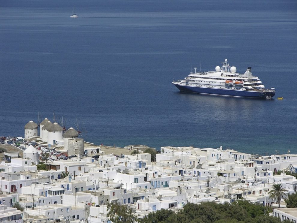 Σε ποια νησιά ίσως επιτραπεί νωρίτερα η μετακίνηση