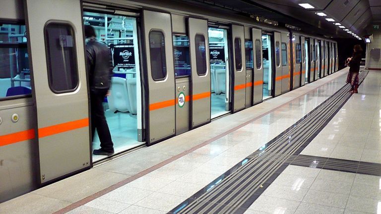 Metro Pyknwnoyn Ta Dromologia Apo Thn Trith Ti Allazei Ta Nea