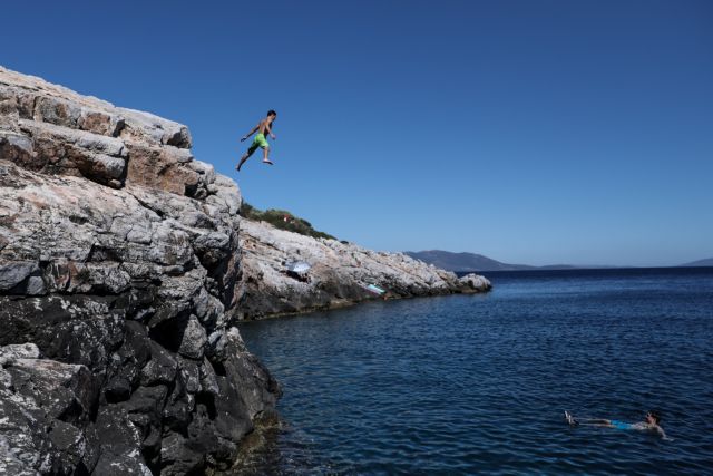 Συνεχίζει ο μίνι καύσωνας – Πού θα χτυπήσει ξανά 38αρι