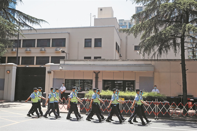 Ο πόλεμος των προξενείων