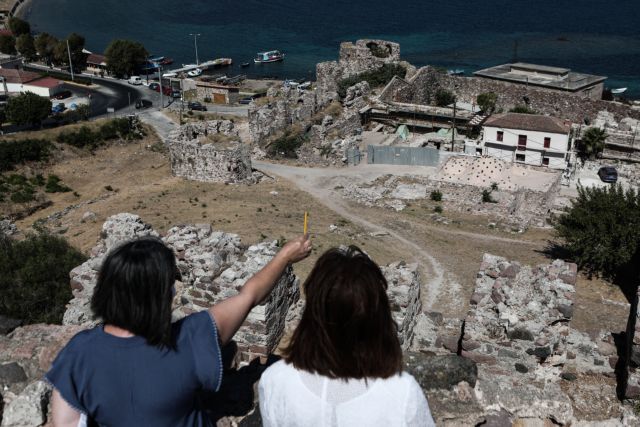 Σακελλαροπούλου : Υποχρέωση όλων μας να τηρήσουμε τα μέτρα για τον κοροναϊό