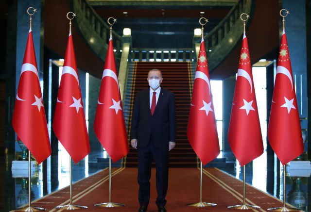 «Ο εθνολαϊκισμός που εξέθρεψε ο Ερντογάν τού γυρίζει την πλάτη» – Η ανάλυση Χατζηβασιλείου στο MEGA