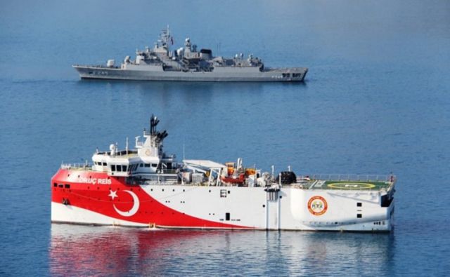 Απέσυραν το Oruc Reis – Εκτοξεύουν νέες απειλές οι Τούρκοι