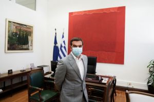 Τσίπρας προς μαθητές: Η νίκη της γενιάς σας θα είναι να κρατήσετε τον ιό μακριά