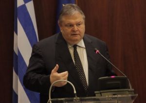 Παρέμβαση Βενιζέλου : Έτσι θα στερηθούν οι χρυσαυγίτες τα πολιτικά τους δικαιώματα