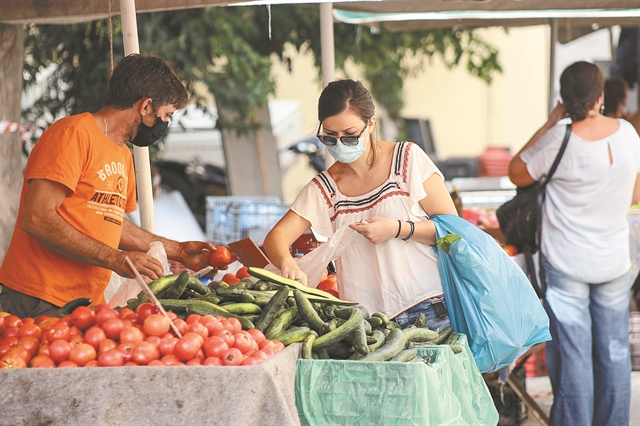 Το μετέωρο βήμα της υποχρεωτικής μάσκας