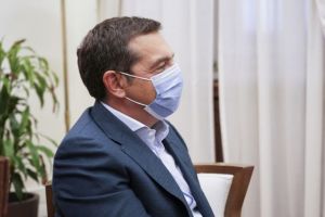 Σύσκεψη Τσίπρα με λοιμωξιολόγους: «Να υπάρξει πλήρης διαφάνεια επιδημιολογικών στοιχείων ανά περιφέρεια»