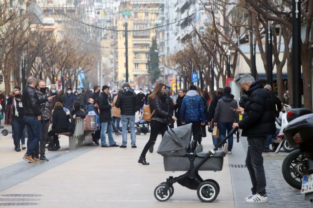 Κοροναϊός : 30 εκατ. μάσκες αγόρασαν σε έναν χρόνο οι Θεσσαλονικείς