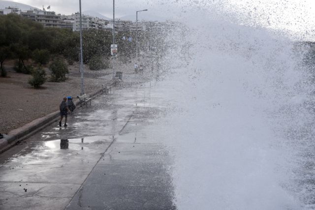 Χαλάει ο καιρός : Έρχονται καταιγίδες και ισχυροί άνεμοι