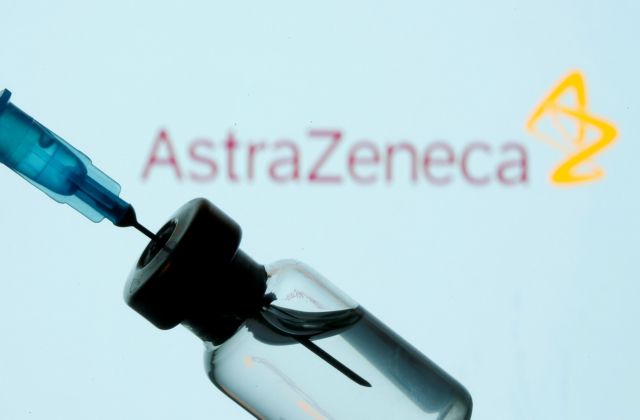 H AstraZeneca «προσφέρθηκε» να επισπεύσει παραδόσεις του εμβολίου στην ΕΕ