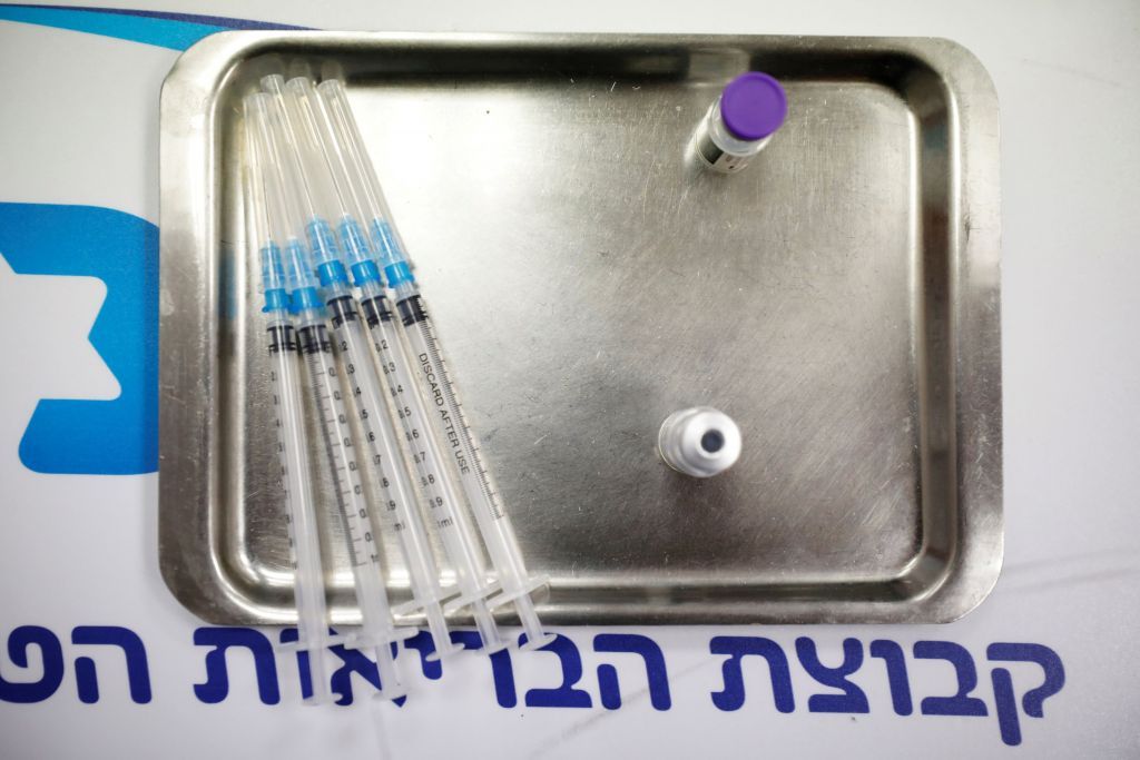 Το Ισραήλ παραδίδει μαθήματα στην Ευρώπη – Εμβολίασε το 10% του πληθυσμού