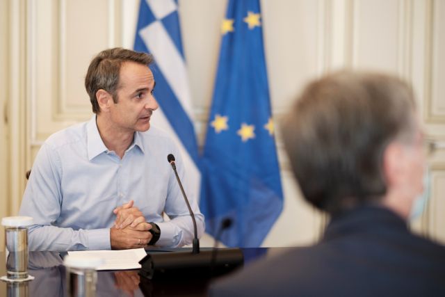 Εκτακτη σύσκεψη στο Μέγαρο Μαξίμου για τον κοροναϊό – Στο επίκεντρο η «κόκκινη» Αττική