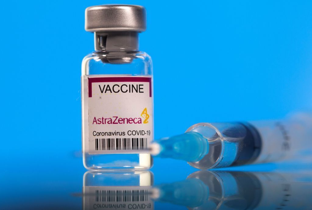 Μόσιαλος : Όλα όσα πρέπει να ξέρουμε για το εμβόλιο της ΑstraZeneca