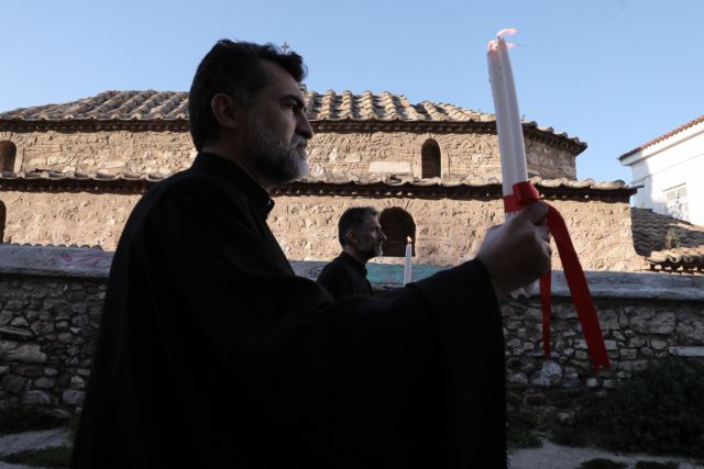 Ποιος δεν θέλει να κάνει Πάσχα στο χωριό; – Τα σενάρια για χαλάρωση των περιορισμών