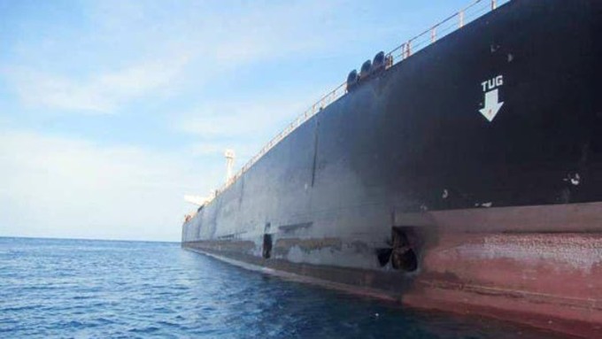 Ενταση στην Ερυθρά Θάλασσα – Η Τεχεράνη επιβεβαιώνει την επίθεση σε φορτηγό πλοίο