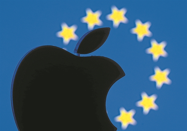 Στο «κυνήγι» της Apple (ξανά) η Κομισιόν