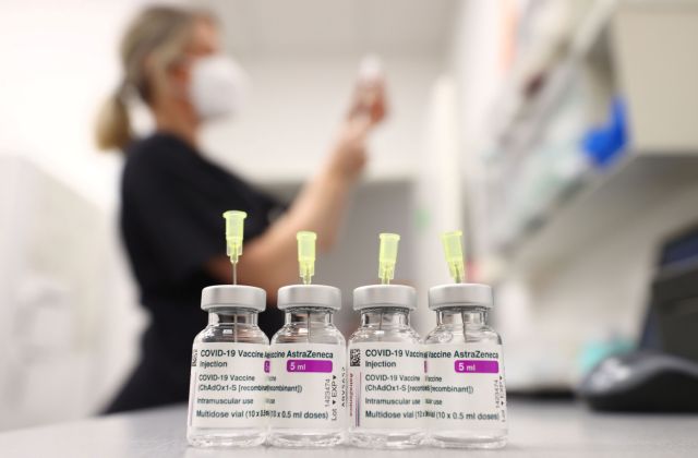 AstraZeneca : Αναστέλλει το Πανεπιστήμιο της Οξφόρδης τις δοκιμές του εμβολίου στα παιδιά