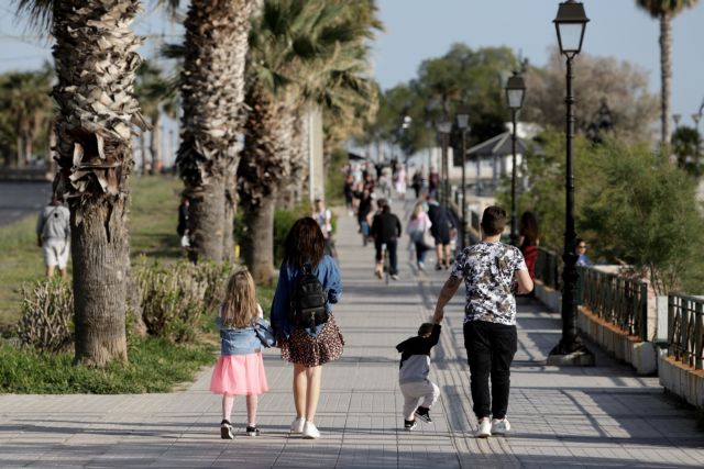 Τριψήφιο αριθμό κρουσμάτων στα μέσα Ιουνίου βλέπει ο Σαρηγιάννης