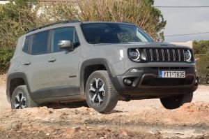 Jeep Renegade 1.3Τ PHEV 4xe: Με plug – in υβριδική τεχνολογία και καθαρόαιμες επιδόσεις εντός και εκτός ασφάλτου