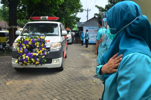 Ινδονησία: Η χώρα ενισχύει τα νοσοκομεία εν μέσω μιας νέας έξαρσης κρουσμάτων