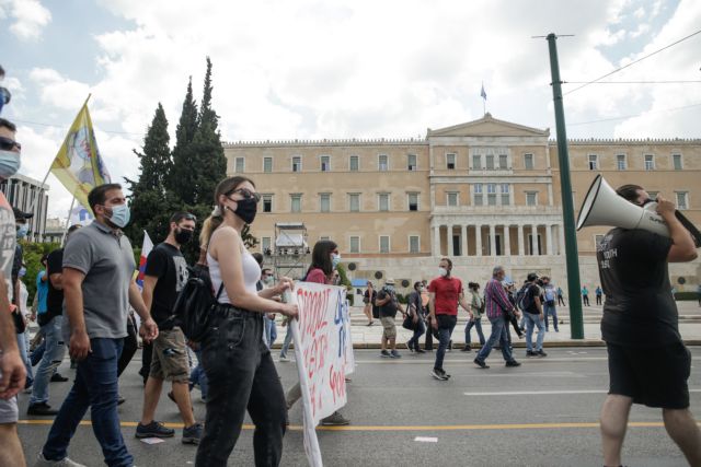 Πελώνη για απεργία: Με τσιτάτα δεν προστατεύονται τα δικαιώματα των εργαζομένων