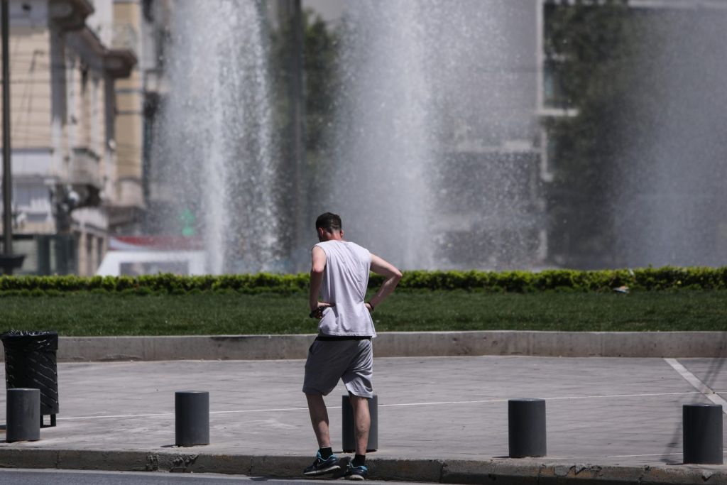 Καιρός: Σήμερα η πιο δύσκολη μέρα του καύσωνα – Έρχεται δεύτερο κύμα από την Τρίτη