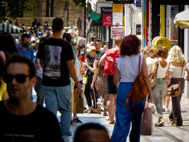 Μέτρα και «απομόνωση» ανεμβολίαστων