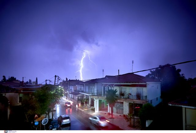 Εκτακτο δελτίο επιδείνωσης καιρού: Ερχονται βροχές, καταιγίδες και χαλάζι – Πού θα χτυπήσουν