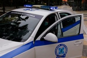 Σοκ στο Γαλάτσι – Αστυνομικός σκότωσε με το υπηρεσιακό του όπλο σκύλο που τον δάγκωσε