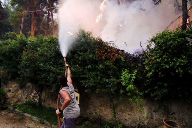 Φωτιά στην Εύβοια – Σύγκρουση για τις πυρκαγιές – Οικονόμου, Χατζηγιαννάκης και Μαρίνος στο MEGA