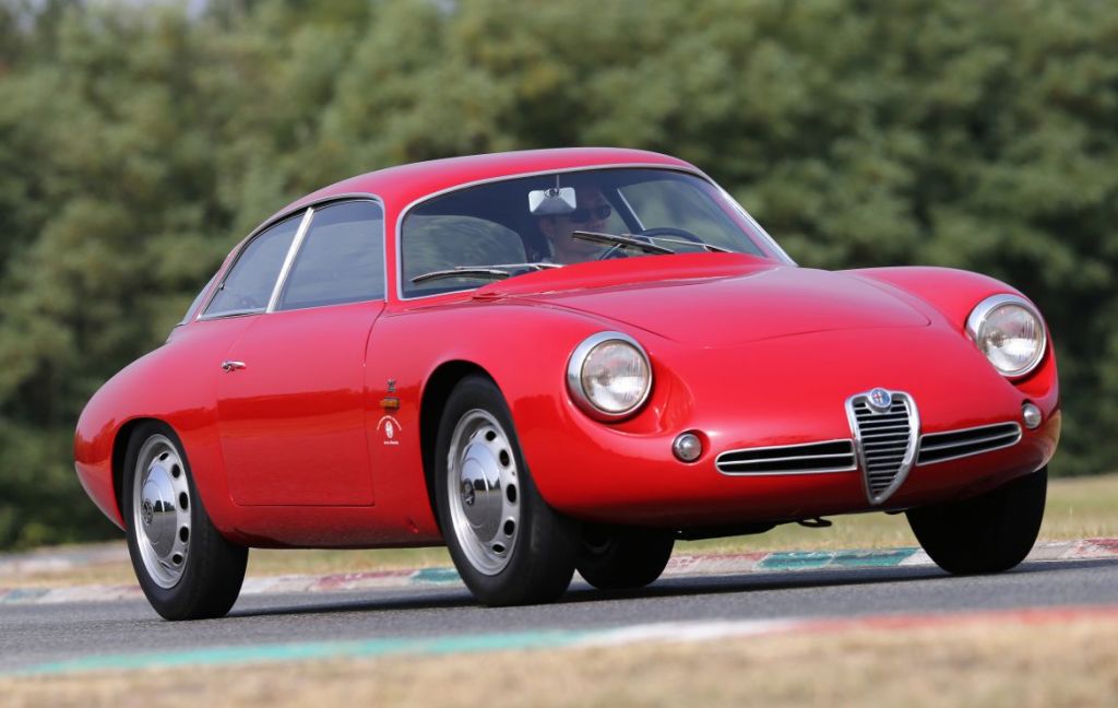 Alfa Romeo Giulietta SZ: Το κλασικό, σπορ αυτοκίνητο που …σμίλευε τον άνεμο