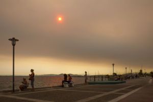 Παγώνη για καπνικό νέφος – Τα σωματίδια είναι ό,τι χειρότερο για το αναπνευστικό – Απαραίτητη η χρήση διπλής μάσκας