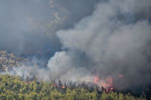 Μεγάλη φωτιά στη Ζάκυνθο