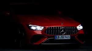 Η Mercedes-AMG GT Plug-In Hybrid ετοιμάζεται να κατέβει στην …αρένα με 805 ίππους