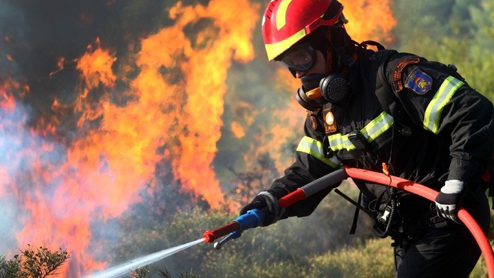 Το Ισραήλ στέλνει πυροσβέστες για να συνδράμουν στα πύρινα μέτωπα