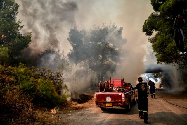 Εκκενώθηκαν Σταμάτα, Ροδόπολη, Βαρυμπόμπη και Θρακομακεδόνες